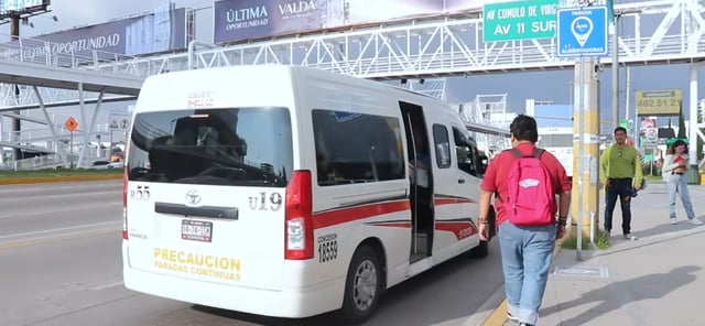 Las unidades del servicio colectivo y de taxi se someten a revisión como parte del plan estatal para garantizar movilidad segura y eficiente.