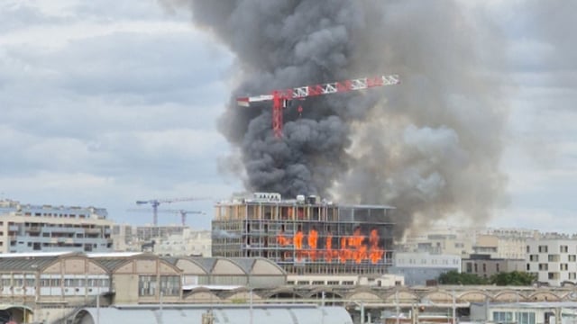 Un incendie a touché un immeuble dans le 12e arrondissement de Paris ce mardi 15 juillet.