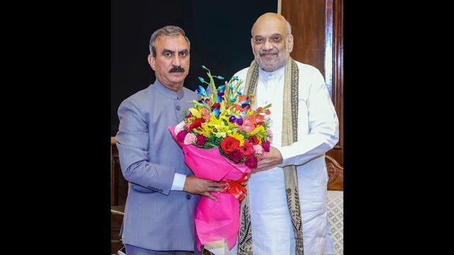 Himachal chief minister Sukhvinder SIngh Sukhu meets Union minister Amit Shah in New Delhi on Tuesday. (PTI)