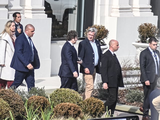 Javier Milei se reunió con la Mesa de Enlace en la Rural. Foto Federico López Claro