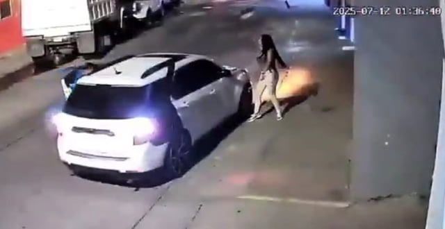 Karla fue asesinada ante familiares y cámaras que veían una esceena en la que decidieron no intervenir.
