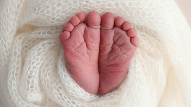 Couple Throws Newborn Out of Bus Window Minutes After Birth; Baby Dies