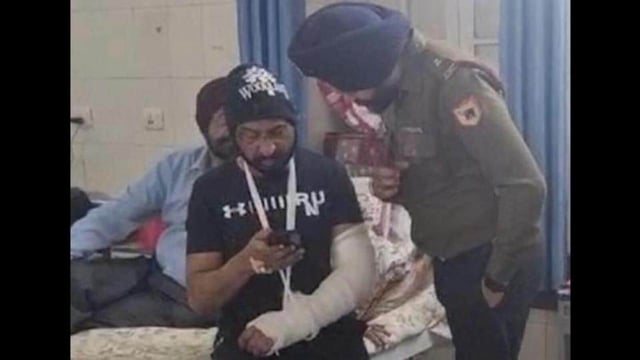 Colonel Pushpinder Singh Bath underwent treatment at the Military Hospital in Patiala after the alleged assault on March 13 by four Punjab Police inspectors and their armed subordinates in which he suffered a broken arm. (HT file photo)