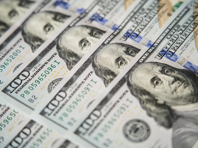 La cotización del dólar al instante en la cobertura minuto a minuto de Clarín.