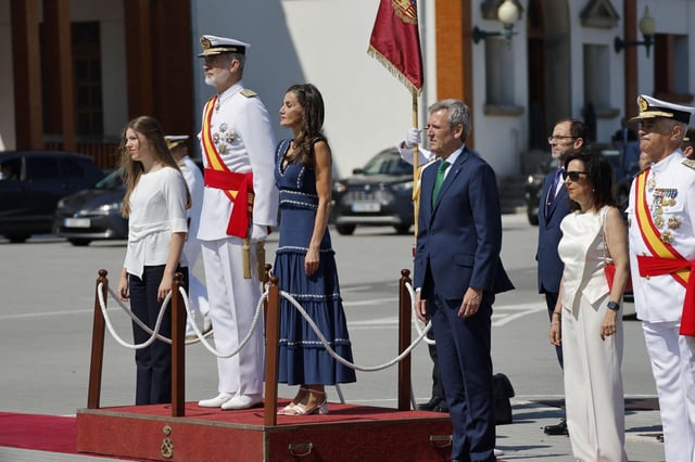 La entrega a la Princesa Leonor de la Gran Cruz del Mérito Naval en Marín.