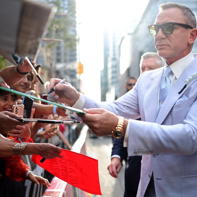 TORONTO, ONTARIO - SEPTEMBER 10: Daniel Craig attends the "Glass Onion: A Knives Out Mystery" Premiere during the 2022 Toronto International Film Festival at Princess of Wales Theatre on September 10, 2022 in Toronto, Ontario. (Photo by Matt Winkelmeyer/Getty Images)