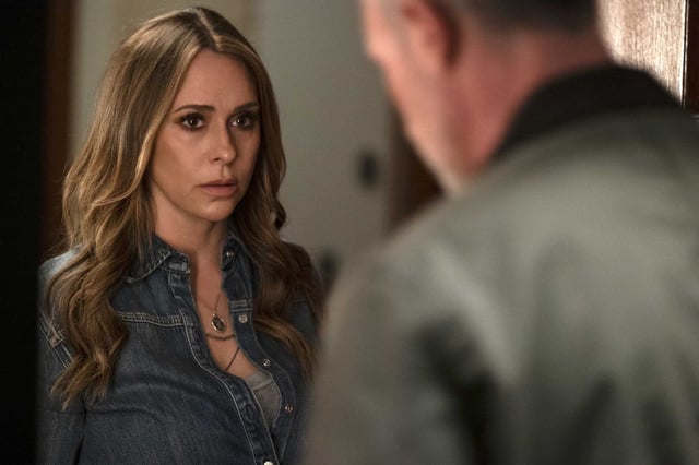 Julie James (Jennifer Love Hewitt) returns to the franchise in “I Know What You Did Last Summer.”