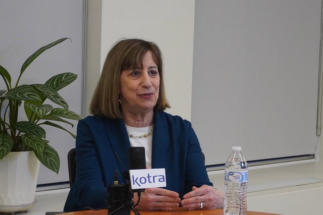 This photo, provided by the Korea Trade-Investment Promotion Agency, shows Wendy Cutler, vice president of the Asia Society Policy Institute and former negotiator of the South Korea-U.S. free trade agreement, speaking during a meeting with reporters in Washington on Feb. 26, 2024. (PHOTO NOT FOR SALE) (Yonhap)