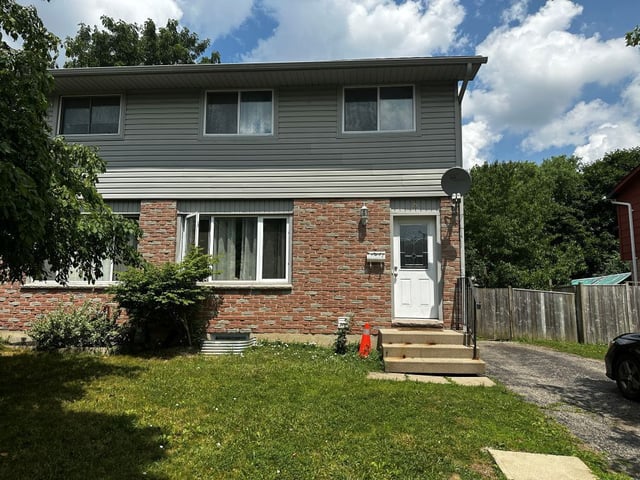 This home on Denlaw Road in north London is owned by GBI Data, a company owned by Paresh Soni, LHSC says in $50-million lawsuit filed July 8, 2025. The lawsuit lists 50 properties owned by Soni and two other defendants and companies they own or control. Photo taken on Thursday, July 10, 2025.  (Jonathan Juha/The London Free Press)