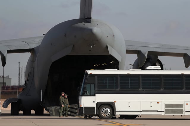 Estados Unidos deportó a Esuatini a ciudadanos de Cuba, Vietnam, Jamaica, Yemen y Laos bajo un programa reservado del DHS