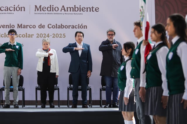 La SEP y la Semarnat se aliaron para educar ambientalmente a los estudiantes en México.