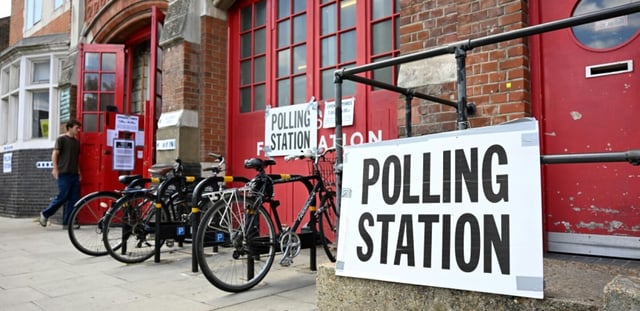 Le gouvernement britannique a annoncé jeudi qu'il allait abaisser l'âge du droit de vote de 18 à 16 ans pour toutes les élections au Royaume-Uni