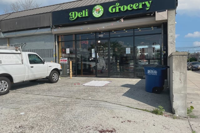 The Bronx smoke shop where police say Aliyah Williams, 16, was stabbed to death on July 15, 2025.