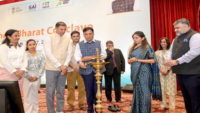Dr Mansukh Mandaviya at the Khelo Bharat Conclave | Image: Republic