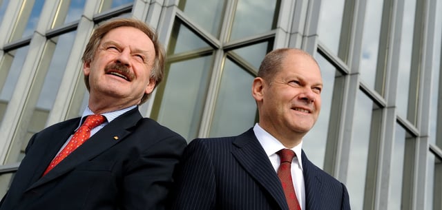 Frühere Weggefährten in Hamburg (Archivbild): Während Dirk Fischer lange den CDU-Landesverband lenkte, brachte Olaf Scholz einst die Elb-Genossen wieder auf Kurs