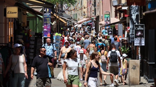 En concentrant les touristes sur moins de ponts, la mesure augmenterait les prix, estiment les professionnels du secteur. (Photo d’illustration)