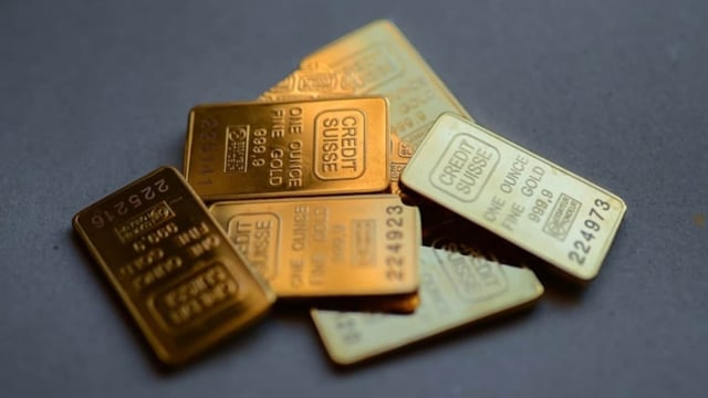 The price of precious metals slide down amid ongoing trade discussions between the US and several other countries. 