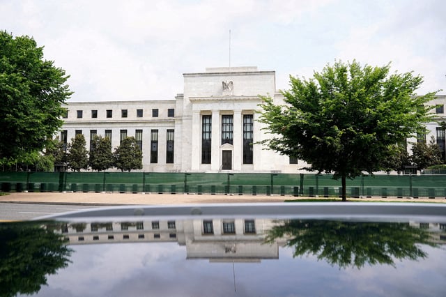 The exterior of the Federal Reserve building is seen in Washington, D.C., U.S., June 14, 2022. REUTERS/Sarah Silbiger/File Photo