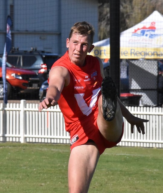 North Clare's Lachie Jaeschke in action for Northern at the Country Championships at Port Pirie last weekend. (Terry Bevan: 490192)