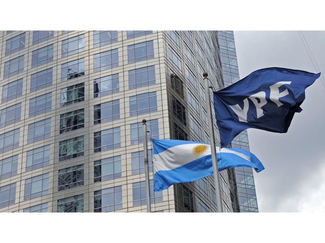 Estados Unidos apoyó el reclamo de Argentina para suspender la entrega de acciones de YPF.