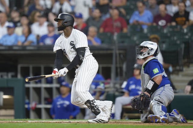 CHICAGO, ILLINOIS - JULY 8: Luis Robert Jr #88 of the Chicago White Sox bats in a game against the Toronto Blue Jays at Rate Field on July 8, 2025 in Chicago, Illinois.