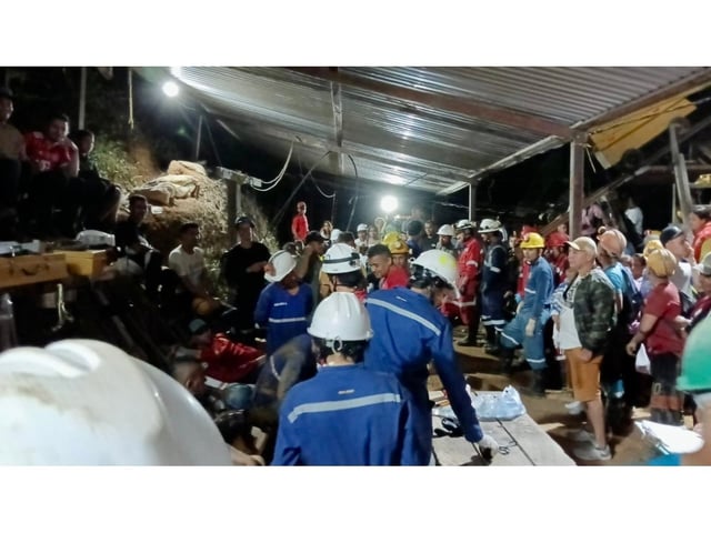 Exitoso rescate de los trabajadores en la mina de oro colombiana (X).