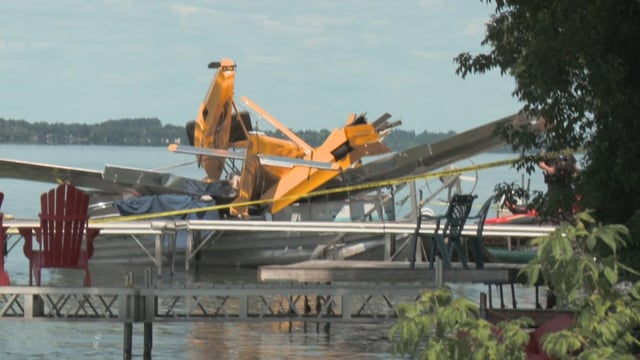 A teenage boy died after a plane crashed into Lake Scugog, about 93 kilometres northeast of Toronto, said Durham Regional Police. 