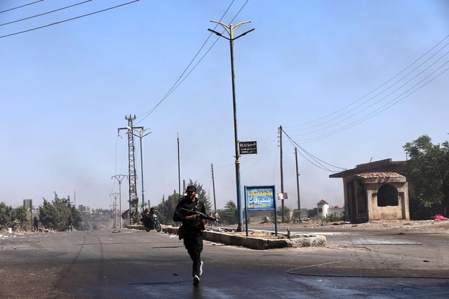 Un combatiente beduino en la gobernación siria de Sueida