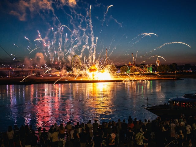 DUSSELDORF, GERMANY - JULY 18: Fireworks explode by mistake on the ground during a drone and fireworks show as part of the Rheinkirmes folk festival on July 18, 2025 in Dusseldorf, Germany. This explosion led to the injury of several people, some of them severely injured. (Photo by Hesham Elsherif/Anadolu via Getty Images)