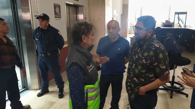 La mañana de este sábado 19 de julio de 2025, un elevador se desplomó desde el quinto piso en un edificio del Tribunal Federal de Conciliación y Arbitraje, ubicado en la colonia Obrera de la Ciudad de México.  Foto: @SGIRPC_CDMX