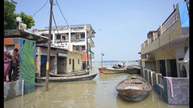 Flood water has entered several low-lying areas in Prayagraj. (Anil Kumar Maurya/HT)