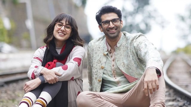 Metro In Dino's Sara Ali Khan Calls Co-Star Aditya Roy Kapur An Easy-Going Person: He's Not Judgy
