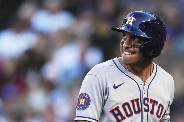 Houston Astros&#39; Mauricio Dubón reacts after striking out against the Seattle Mariners during the second inning of a baseball game Saturday, July 19, 2025, in Seattle. (AP Photo/Lindsey Wasson)