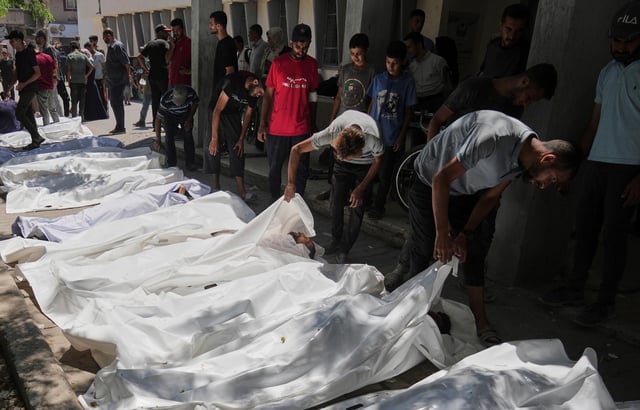 Palestinos asesinados en un ataque de Israel durante el reparto de ayuda humanitaria en el norte de Gaza