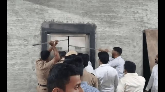 3 BJP Leaders Stuck in Lift in Vasai, Rescued After 20 Minutes | Image: X