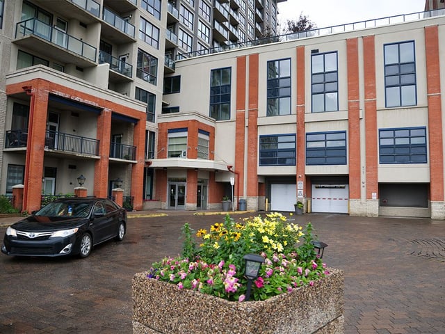  A private parking garage at a residential building on Horton Road S.W. in Calgary was the scene of shooting that left a woman in her 20s dead on Saturday. Photo taken on Sunday, July 20, 2025.