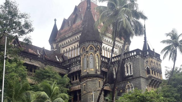 The court directed appropriate steps in case the residents failed to comply with the order. (HT PHOTO)