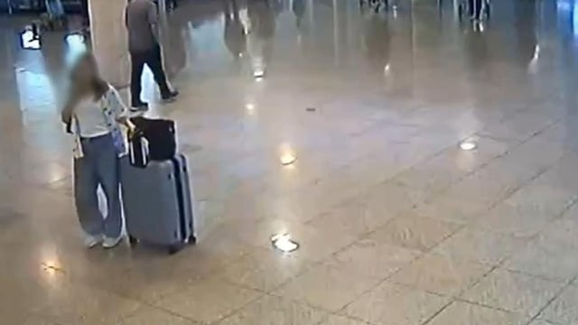 La Guardia Civil ha detenido a 31 personas y ha incautado 860 kilos de droga de una red que trataba de colar los estupefacientes en equipaje facturado en vuelos procedentes desde Tailandia