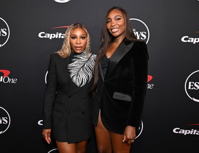 Serena Williams and Venus Williams won 14 grand slam doubles titles together.