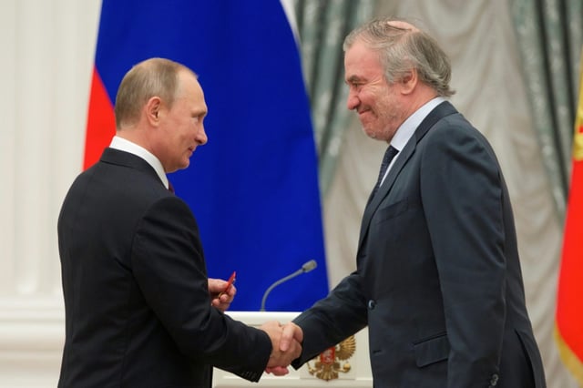 Nach massiver Kritik an dem geplanten Konzert des Putin-Vertrauten Waleri Gergijew ist die Veranstaltung in der Nähe von Neapel abgesagt worden.