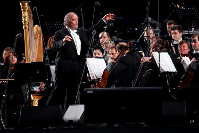 Le chef d'orchestre russe Valeri Guerguiev lors d'un concert sur la Place rouge à Moscou le 13 juin 2018
