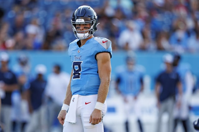 Will Levis #8 of the Tennessee Titans runs the offense during the first preseason game against the San Francisco 49ers at Nissan Stadium on August 10, 2024 in Nashville, Tennessee.