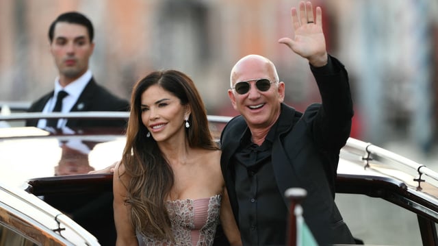 Amazon founder Jeff Bezos and Lauren Sánchez are spending their honeymoon at the same hotel &#34;The White Lotus&#34; was filmed.