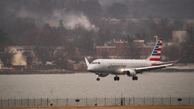 La collision entre un avion de ligne d’American Airlines et un hélicoptère de l’armée avait fait 67 morts le 29 janvier 2025 (image d’illustration).