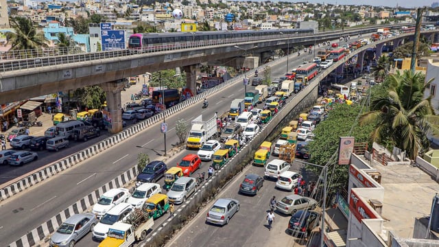 The Director General and Inspector General of Karnataka Police instructed that sirens should only be used by emergency service vehicles.