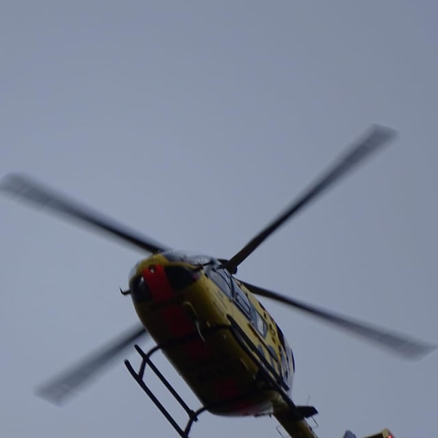 Für die Erstversorgung des Mädchen war ein Rettungshubschrauber vor Ort.