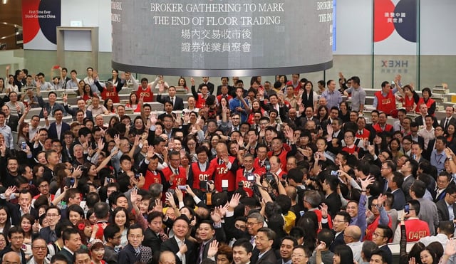 The final day of floor trading on the Hong Kong stock was on October 27, 2017. Trading thereafter was done entirely digitally via scripless dealing. Photo: Edward Wong