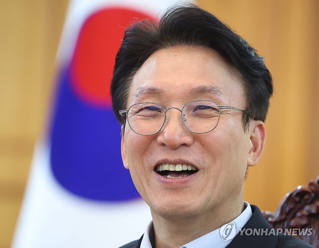 Prime Minister Kim Min-seok gives an interview to Yonhap News Agency at the government complex in Seoul on July 18, 2025. (Yonhap)