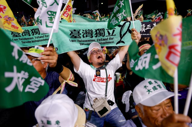 Supporters of the recall movement gather in Taipei, Taiwan July 19, 2025. REUTERS/Ann Wang