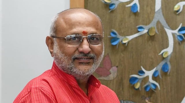 Maharashtra governor CP Radhakrishnan also added that he did not speak and understand Hindi, which is an obstacle for him.
